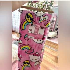 Hello kitty blanket